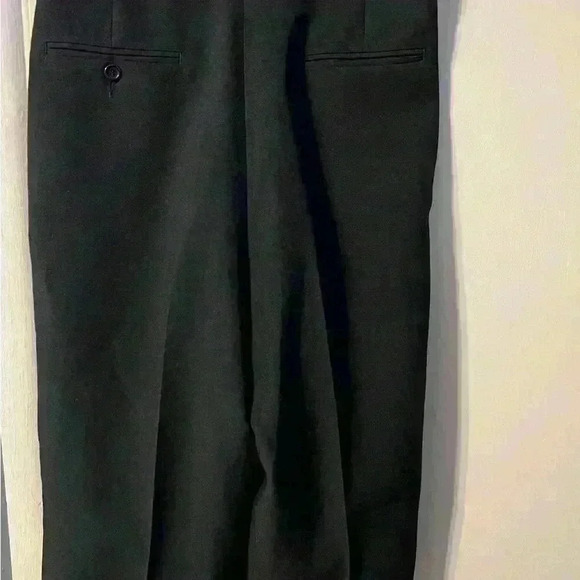 Southeastern Women's  Black Flat Front Slash Pockets Straight Leg Dress Pants - Picture 3 of 5